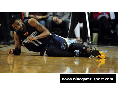 球员骨折后的痛苦：重返赛场的漫长道路